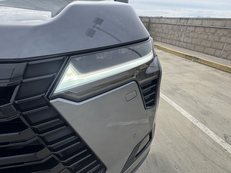 New 2026 Lexus GX 550 OvertrailImage 13