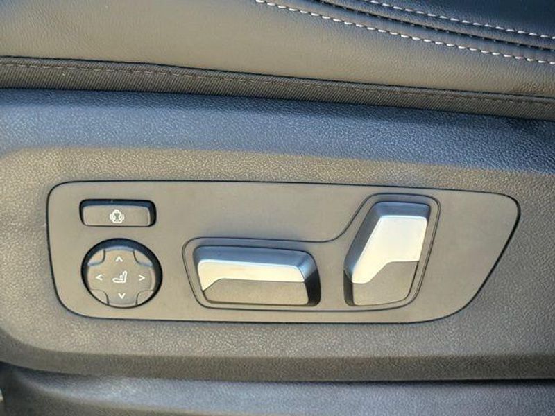 New 2026 BMW X5 sDrive40iImage 18