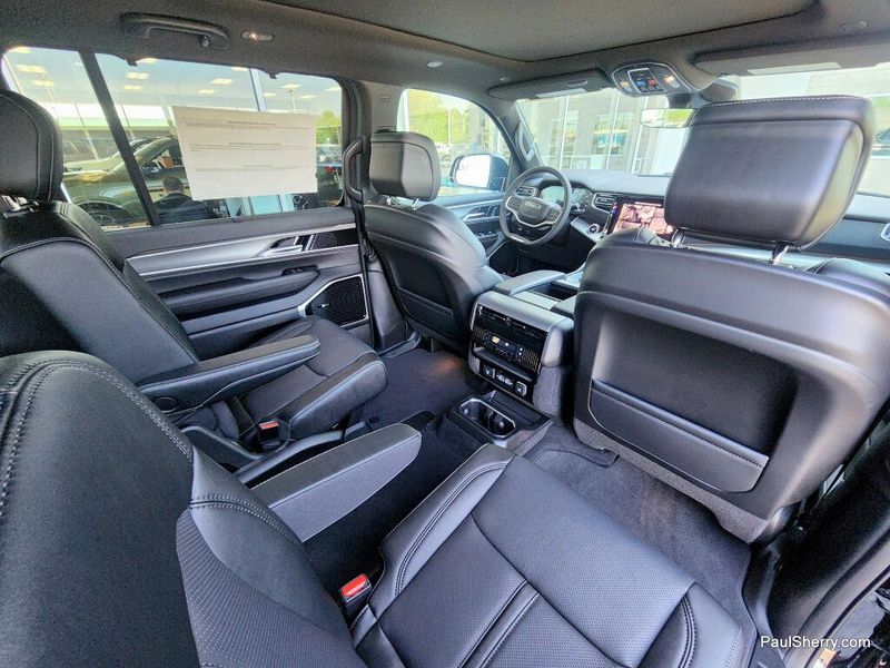 2026 Jeep Grand Wagoneer Limited Reserve 4x4