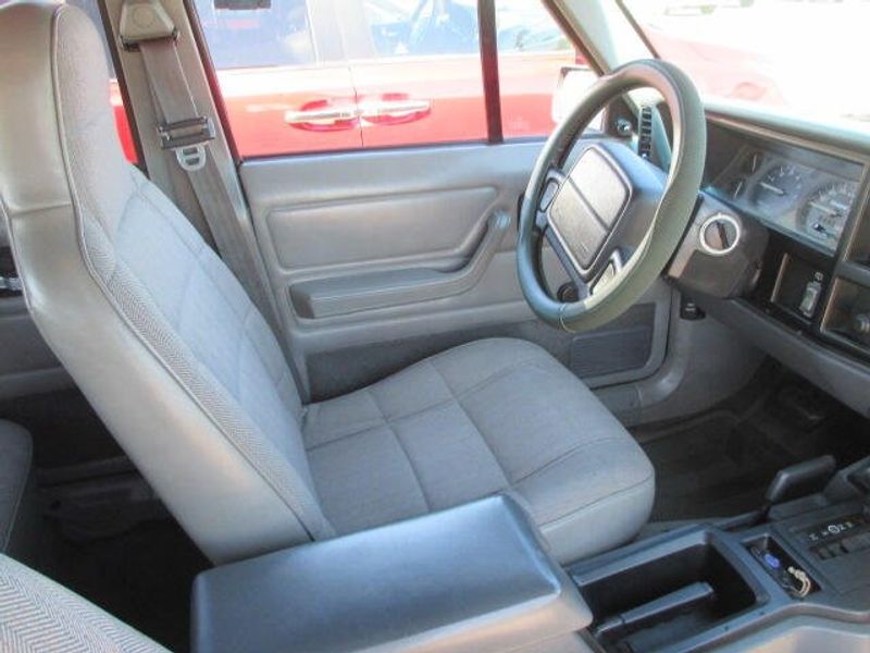 Used 1995 Jeep Cherokee SportImage 23