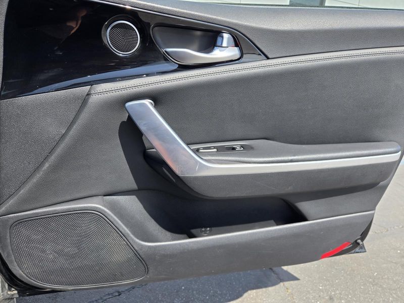 Used 2019 Kia Stinger Base RWD