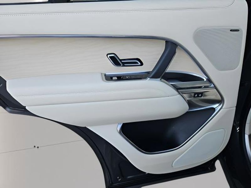 Used 2023 Land Rover Range Rover SE