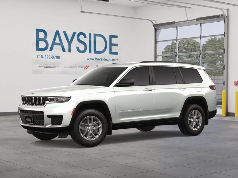 2025 Jeep Grand Cherokee Laredo X photo 2