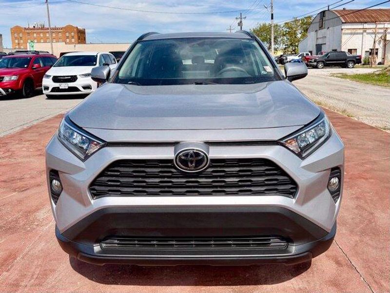Used 2019 Toyota RAV4 XLEImage 2