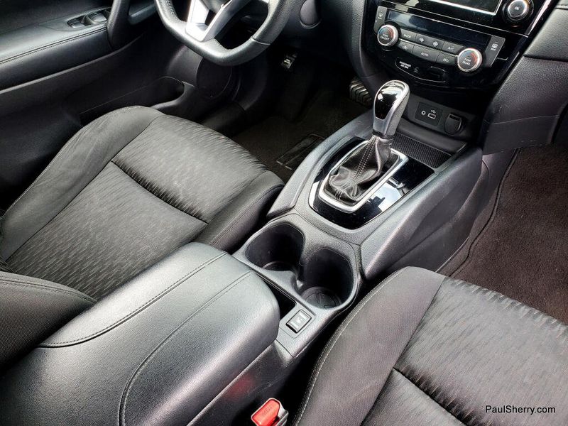 Used 2020 Nissan Rogue SV