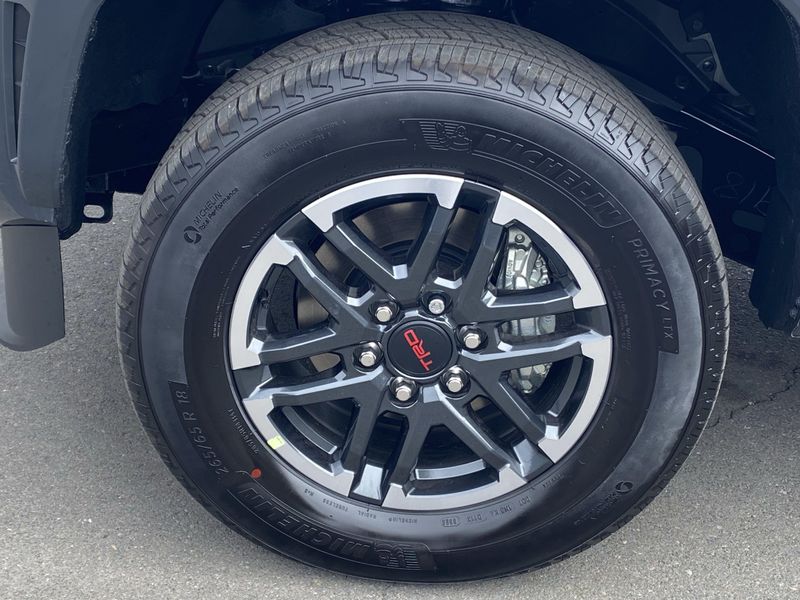 2025 Toyota Tacoma TRD Sport HybridImage 8