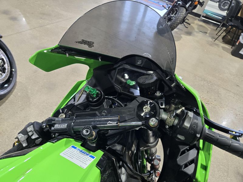 USED 2025 KAWASAKI NINJA ZX10R ABS KRT EDITION Image 14