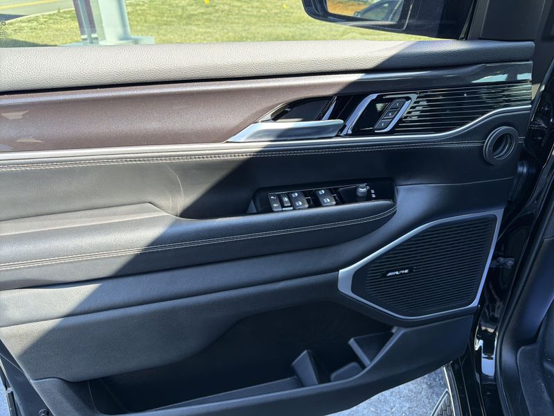 2024 Jeep Wagoneer Series 1Image 21