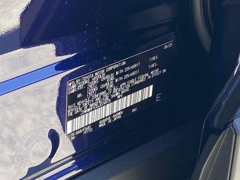 New 2025 Toyota RAV4 Hybrid XLEImage 19