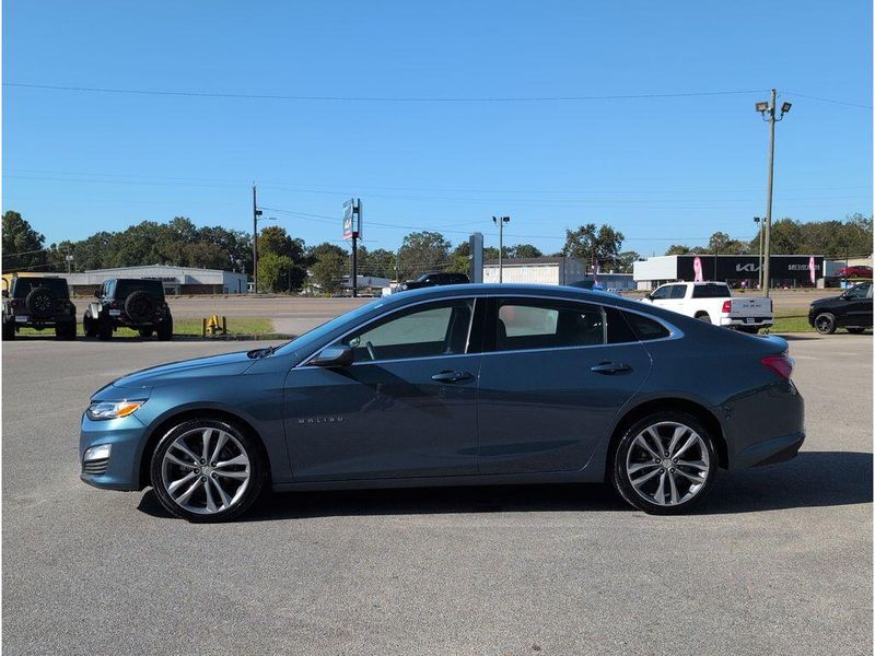 Used 2024 Chevrolet Malibu LTImage 2