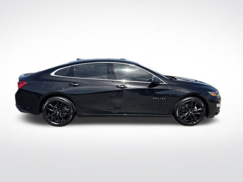 2022 Chevrolet Malibu LS