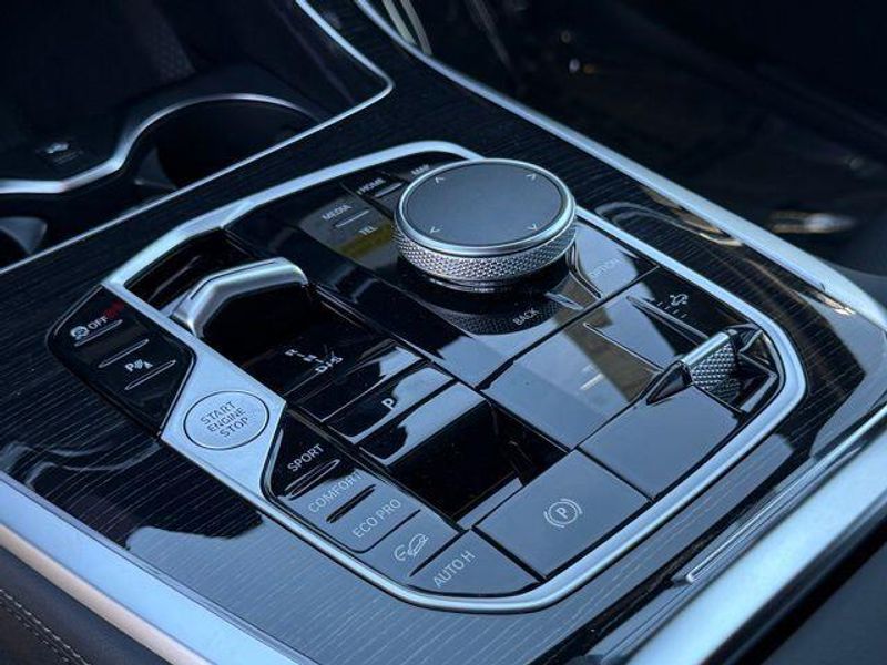 New 2026 BMW X7 xDrive40iImage 27