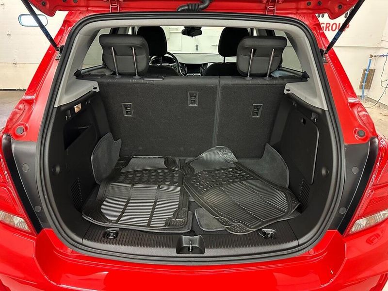 2020 Chevrolet Trax LT photo 10