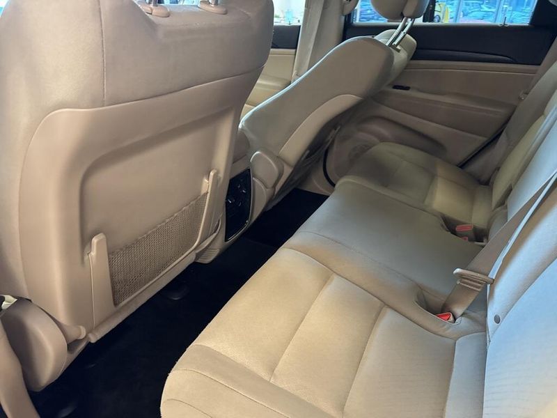 2022 Jeep Grand Cherokee WK Laredo E