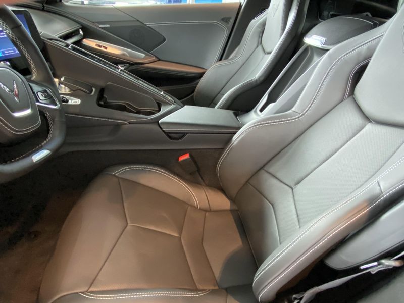 New 2025 Chevrolet Corvette 1LZImage 10