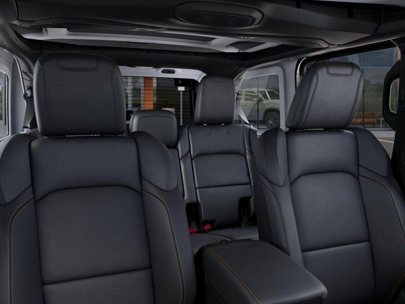 New 2026 Jeep Wrangler 4-door SaharaImage 26