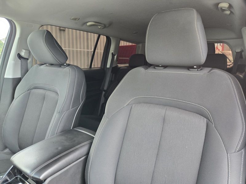 Used 2023 Jeep Grand Cherokee L Laredo 4x2