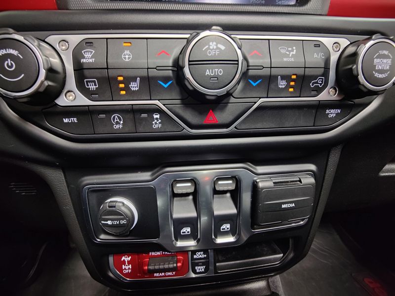 2022 Jeep Wrangler Rubicon 4x4 2 Dr HardtopImage 16