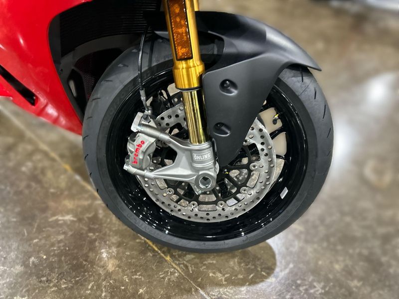 New 2026 Ducati PANIGALE V2 S Image 23