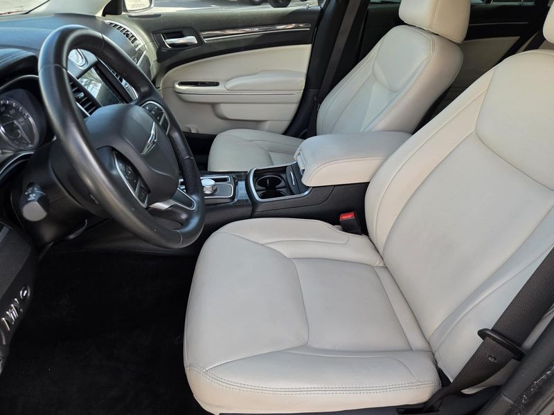 Used 2017 Chrysler 300 Limited RWD