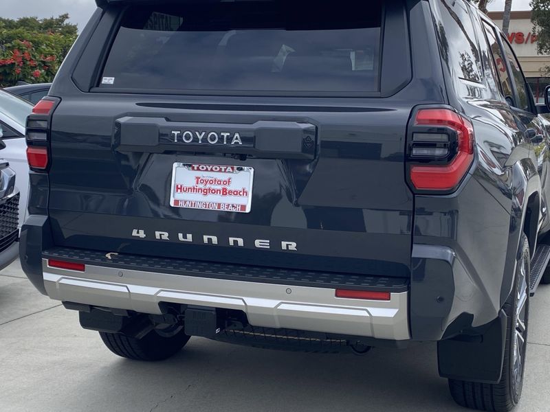 2025 Toyota 4Runner LimitedImage 5