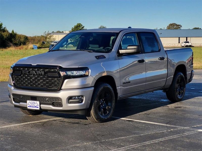 2025 RAM 1500 Tradesman Crew Cab 4x4 5