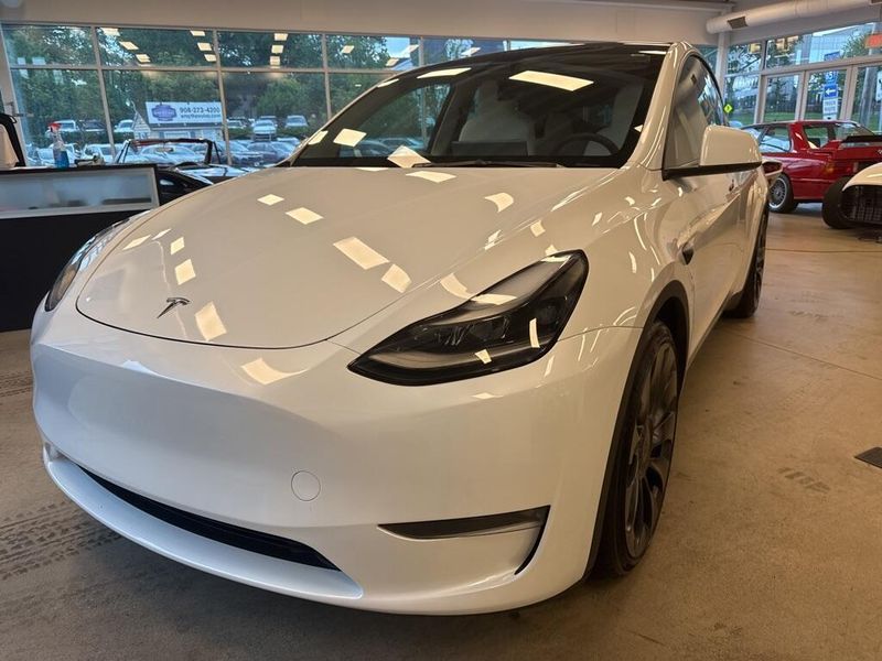 2023 Tesla Model Y Performance