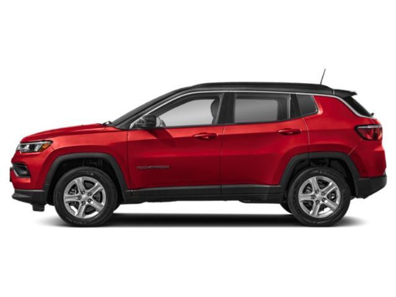 2026 Jeep Compass Limited Altitude photo 2