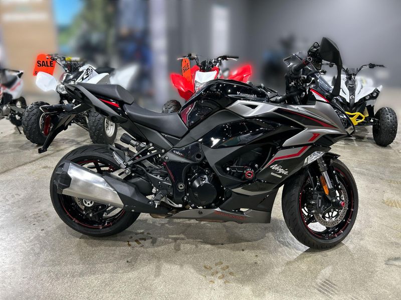 Used 2024 Kawasaki NINJA 1000SX ABS Image 10