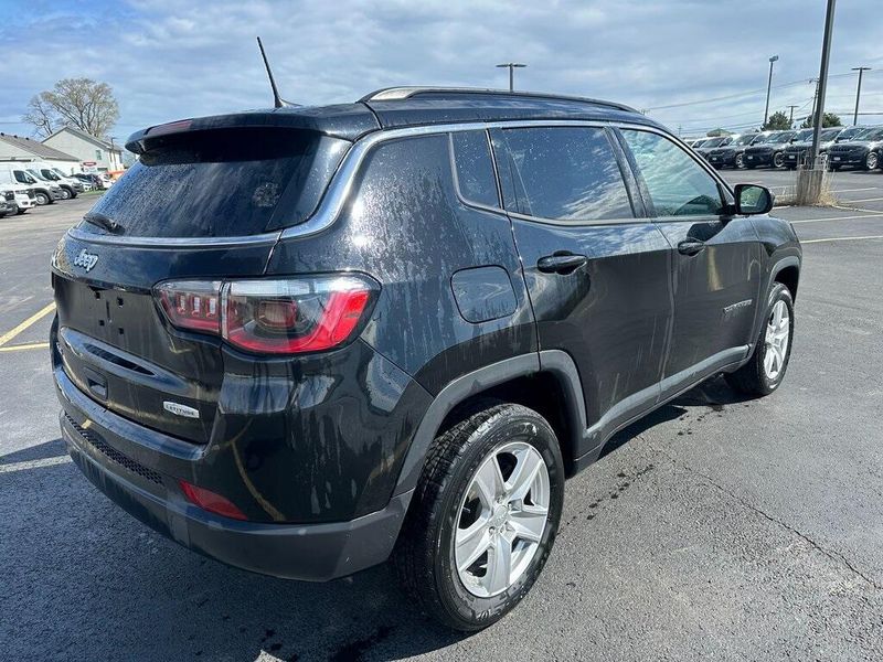 2022 Jeep Compass LatitudeImage 13
