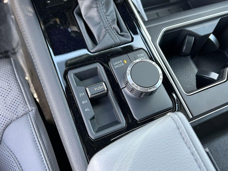 2025 Toyota Tundra LimitedImage 19