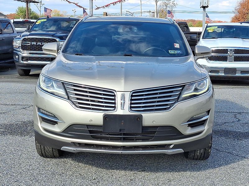 2015 Lincoln MKC Base photo 2