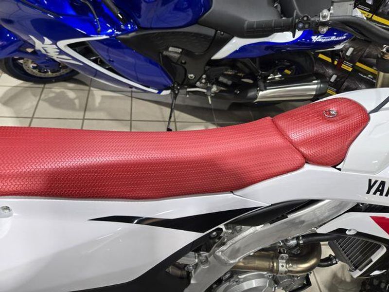 NEW 2026 YAMAHA YZ450F 70TH ANNIVERSARY EDITION Image 8