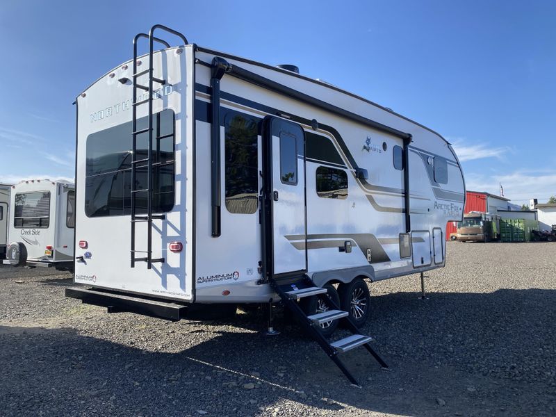 New 2027 NORTHWOOD MFG Arctic Fox Rapid 245RLSImage 3