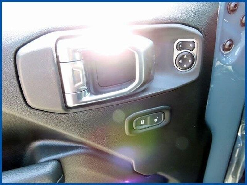 2025 Jeep Wrangler Sport SImage 10