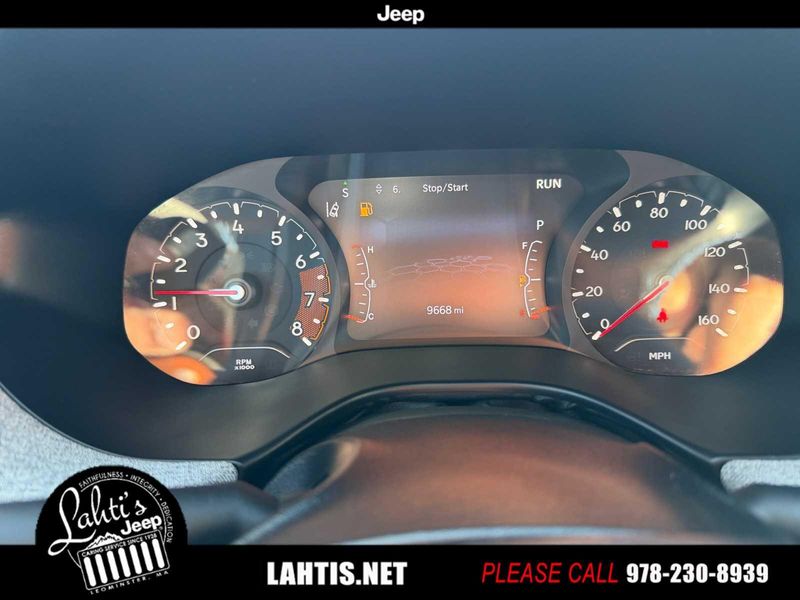 2022 Jeep Compass Latitude photo 8