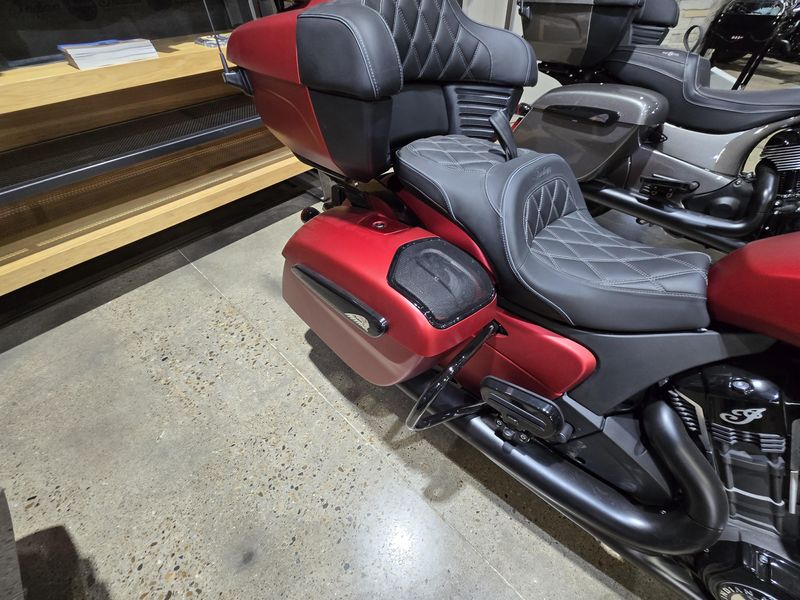 2025 Indian Motorcycle ROADMASTER POWERPLUS DARK HORSE 112 RA 49ST SUNSET RED SMOKE Image 8