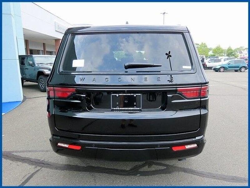 2025 Jeep Wagoneer Carbide 4x4Image 6
