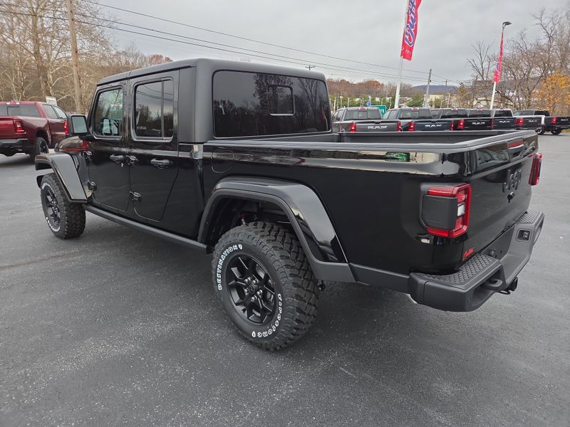 2026 Jeep Gladiator Willys photo 4