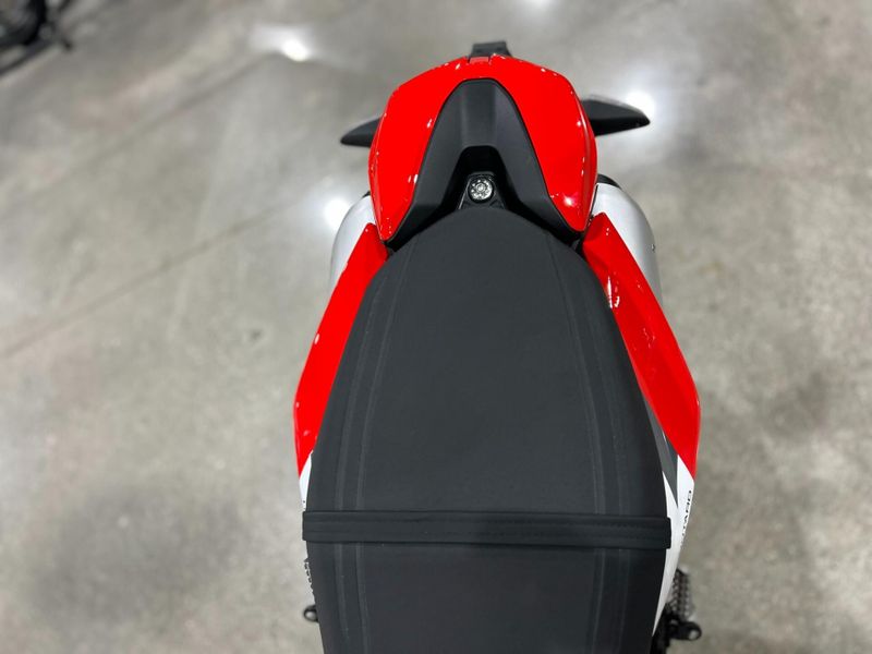 New 2025 Ducati HYPERMOTARD 950 SP Image 28
