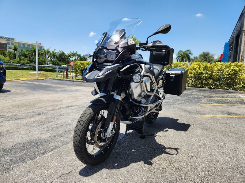 2022 BMW R 1250 GS Adventure Image 3