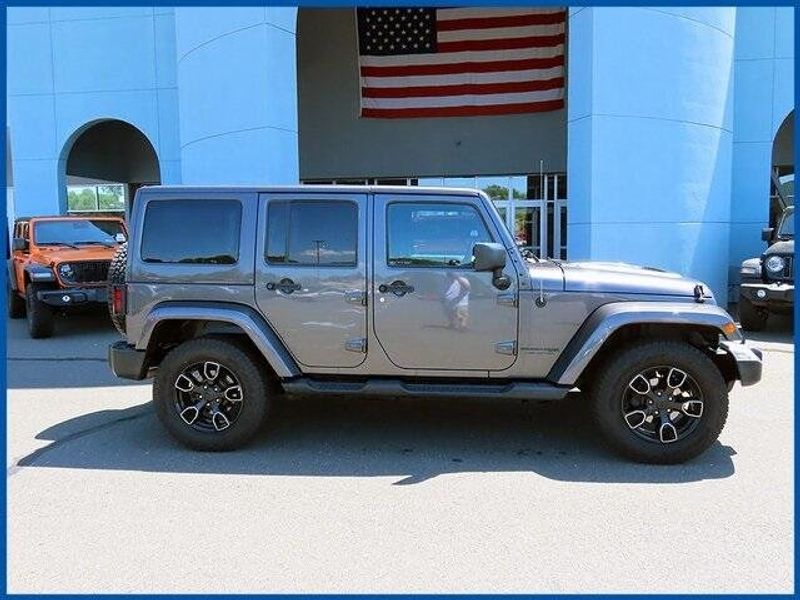 2018 Jeep Wrangler JK Unlimited AltitudeImage 2