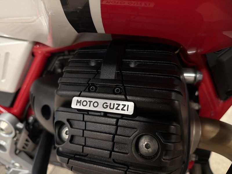 Used 2020 Moto Guzzi V85 TT E4 Image 27