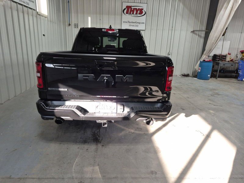 2025 RAM 1500 Big Horn Crew Cab 4x4 5