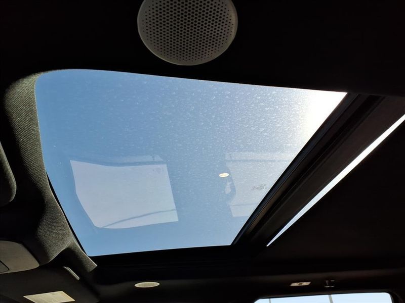 Used 2022 Ford F-150 LariatImage 11