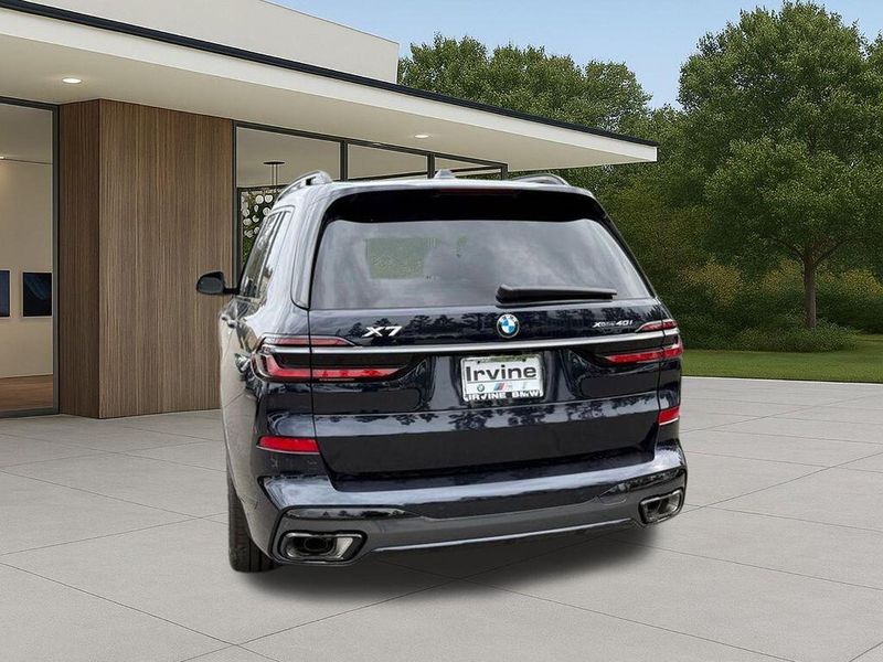 New 2026 BMW X7 xDrive40iImage 11