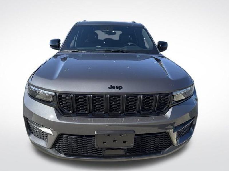 2025 Jeep Grand Cherokee Altitude X 4x4