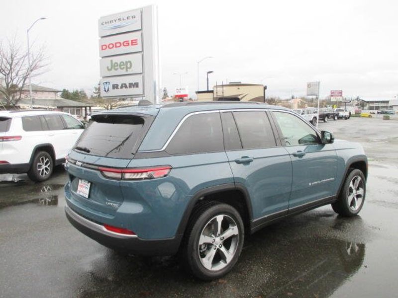 New 2026 Jeep Grand Cherokee Limited 4x4Image 7