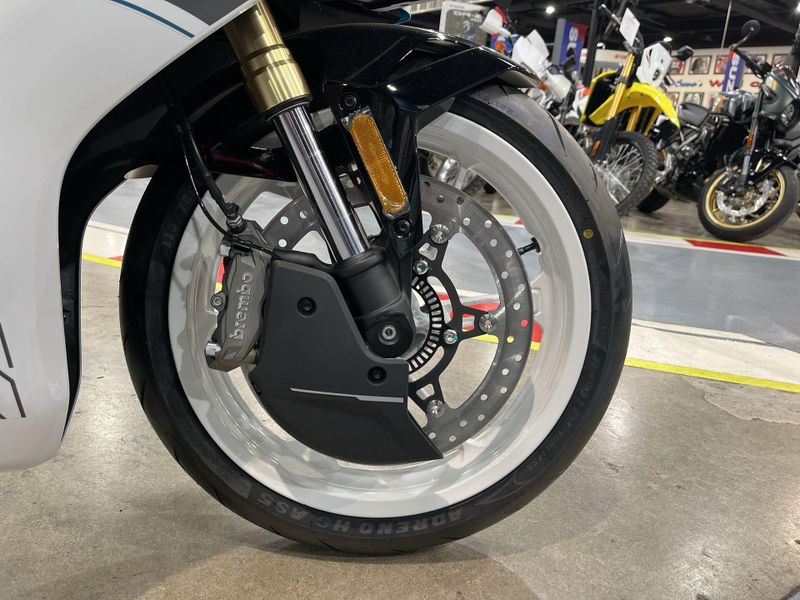 New 2026 CFMOTO 450SS Image 16