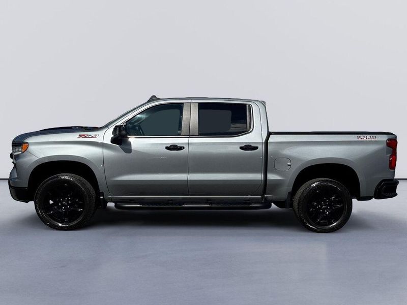 2024 Chevrolet Silverado Trail Boss LT photo 4